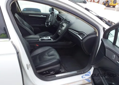 2018 Ford Fusion Titanium из США, поврежденный, VIN 3FA6P0D99JR128372